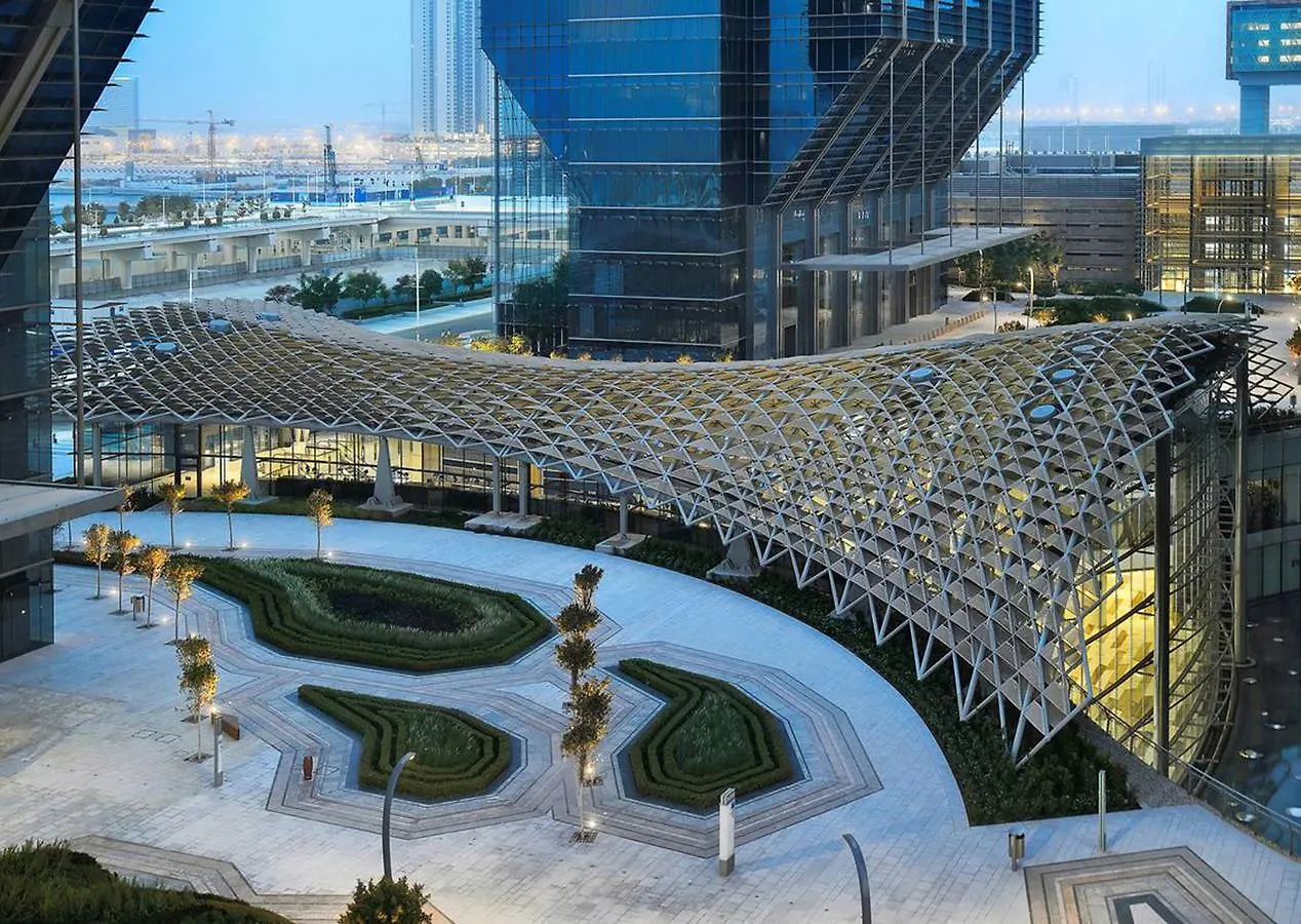 Four Seasons Hotel Abu Dhabi At Al Maryah Island 5*,  United Arab Emirates